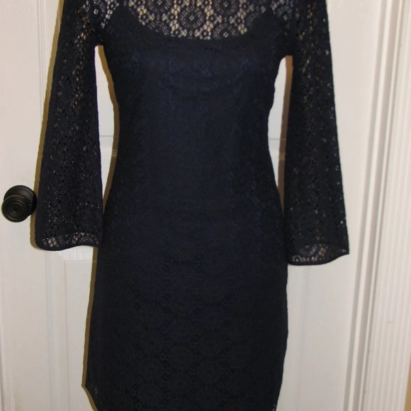 NWT LILLY PULITZER TOPANGA DRESS TRUE NAVY BREAKERS LACE - Picture 12 of 12